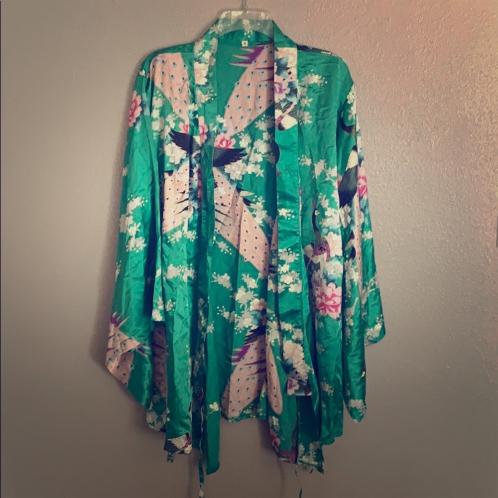 Silky kimono robe
